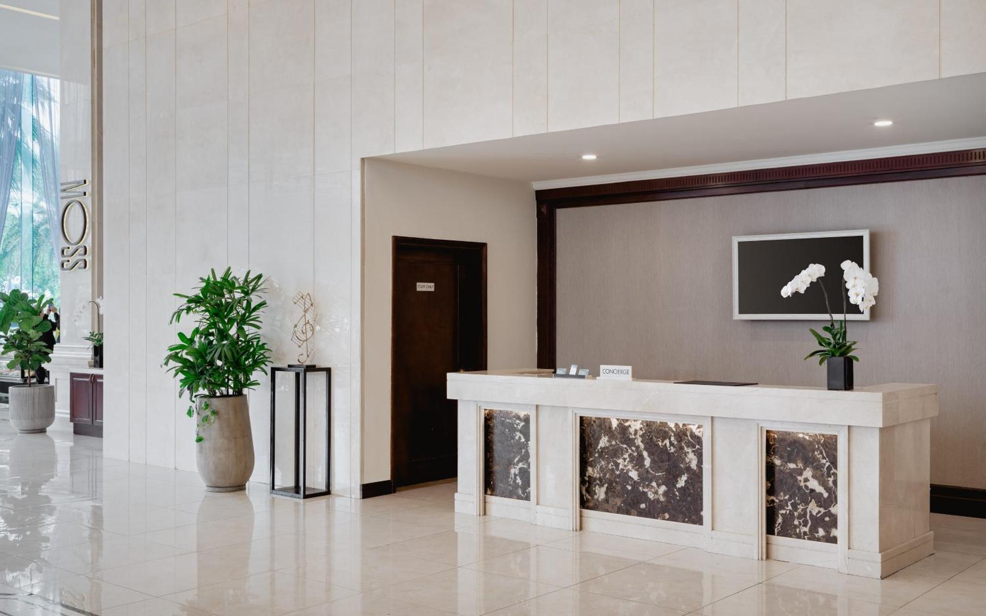 Melia Vinpearl Riverfront Da Nang