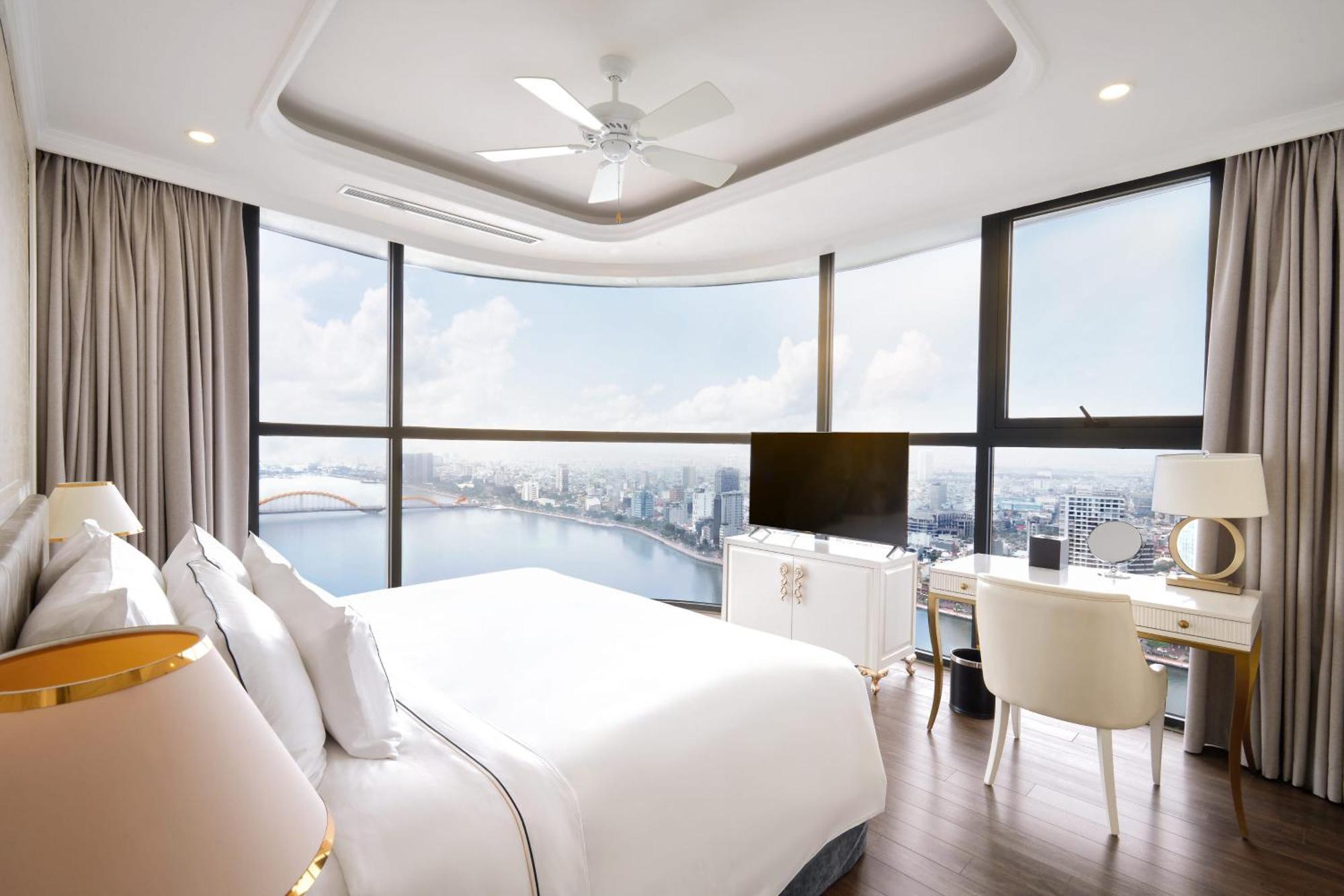 Melia Vinpearl Riverfront